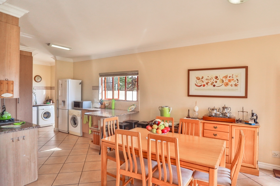 To Let 3 Bedroom Property for Rent in The Coves North West